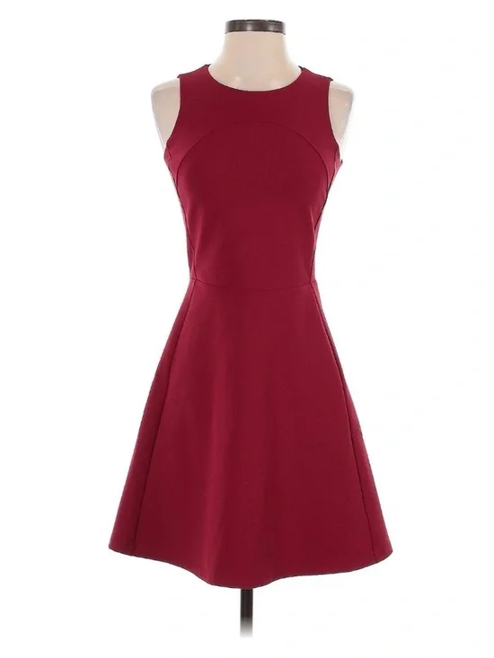 Madewell Sleeveless Fit-and-Flare Dress in Burgundy - Picture 2 of 4
